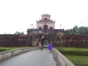Ngan Gate, Hue