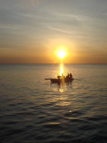 Sea, sun & boat