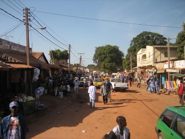 Serrekunda market