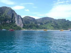 Crystal waters of Railay