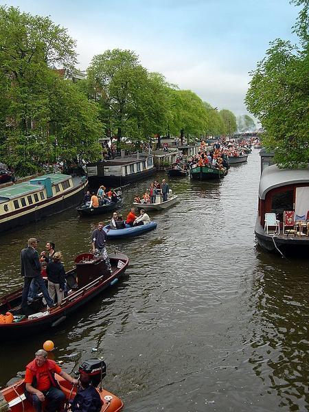 Early Revelers hit the Canals