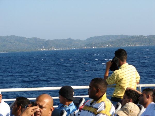 Ferry to La Ceiba