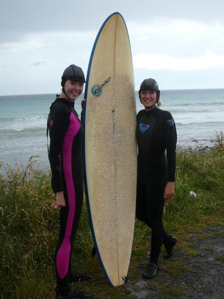 Becky and Hannah before their surf lesson 
