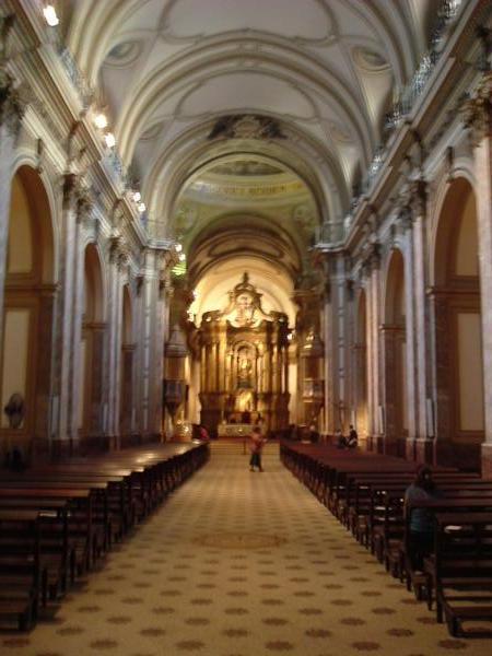 inside the Catedral