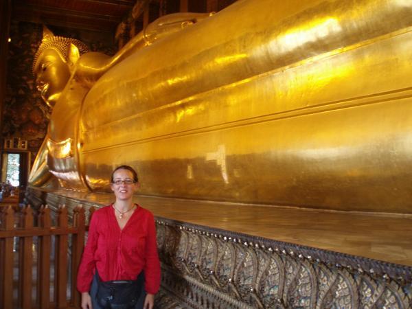 Louise with the incredible reclining Buddha