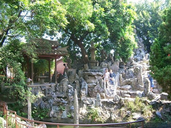 Rockery, Kaiyuan Temple