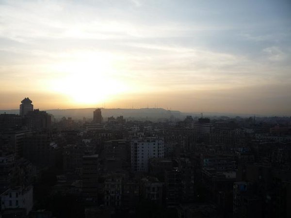 Le Caire au levé du soleil