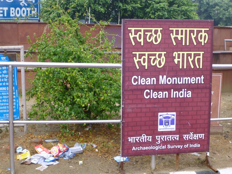 Clean Monument - Clean India