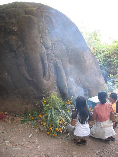 Elephant Rock, Wat Phu