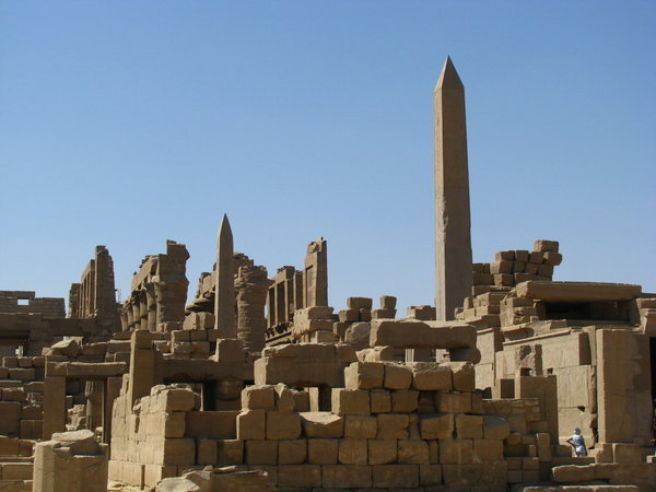 Dual Obelisks