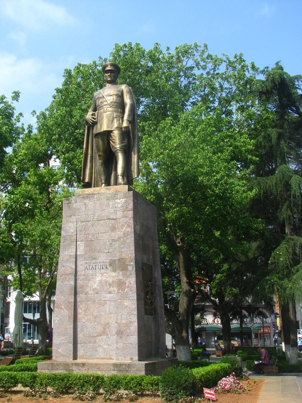 Statue of Atatürk