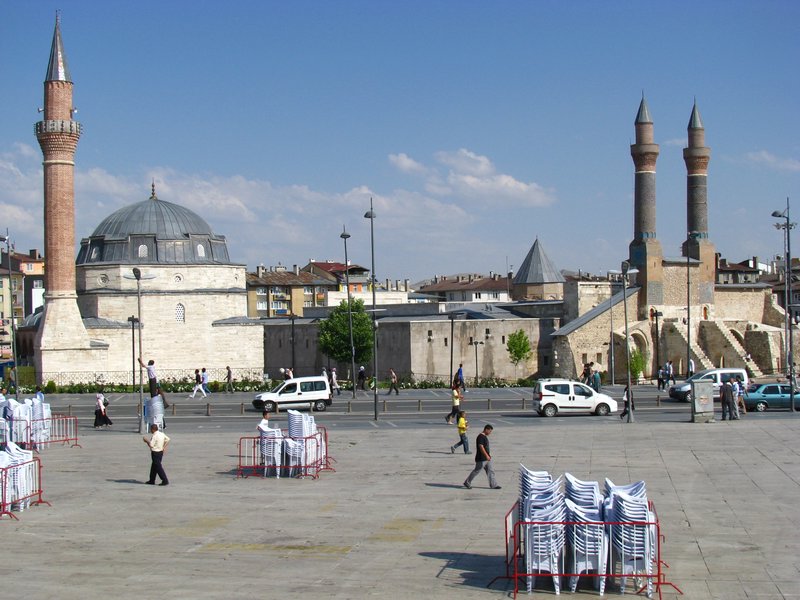 Kale Mosque and Twin Minaret Madrassah