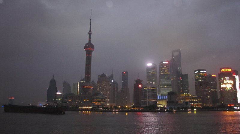 Uitzicht op Pudong vanaf de Bund