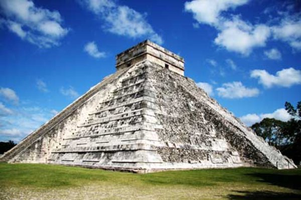 Mayan styled pyramid 