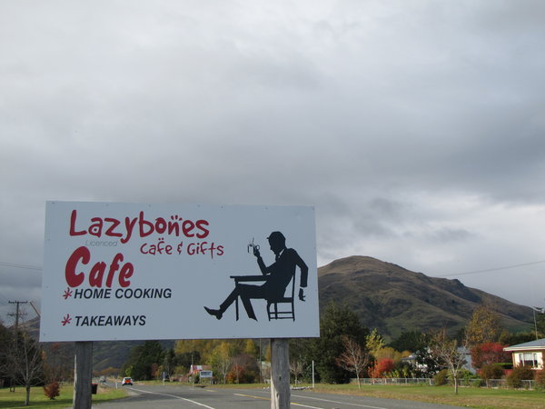 Lazybones Cafe