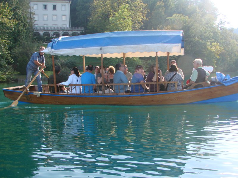 Gondola ride to the island