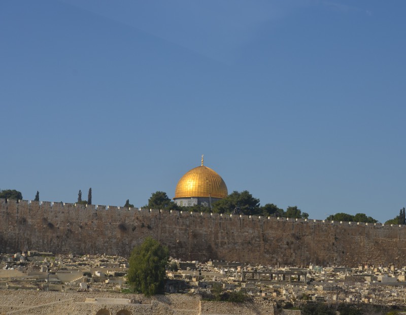 Entering into Jerusalem