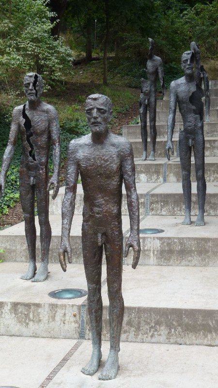 Statues re Jewish holocaust