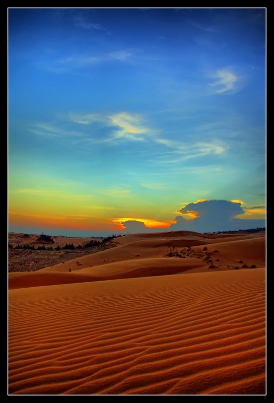 Sunset over the 'red' dunes - Mui Ne