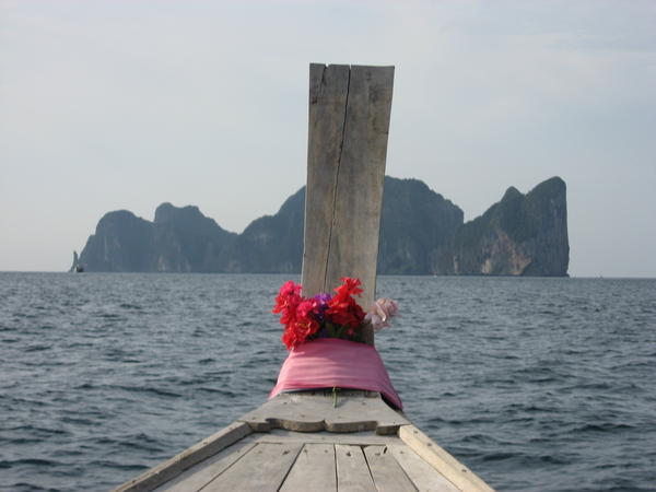 Sailing to Beautiful Phi Phi Ley Island
