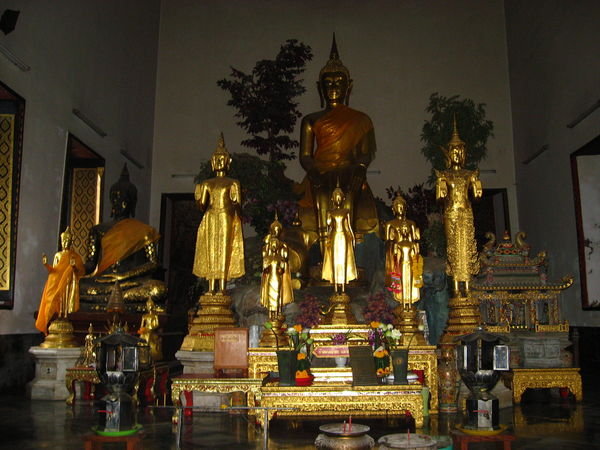Golden Buddhas, Wat Po, Bangkok
