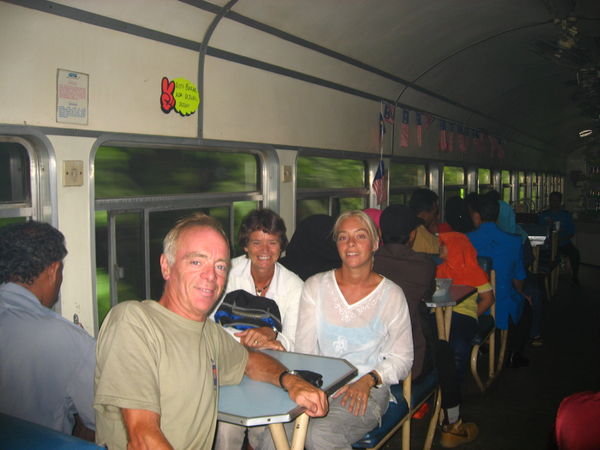 Dining Car, Jungle Railway