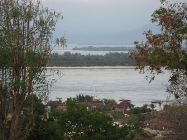 The Three Gili Islands Can be seen from up Here