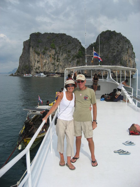 Sailing from Ko Lipe to Ko Phi Phi
