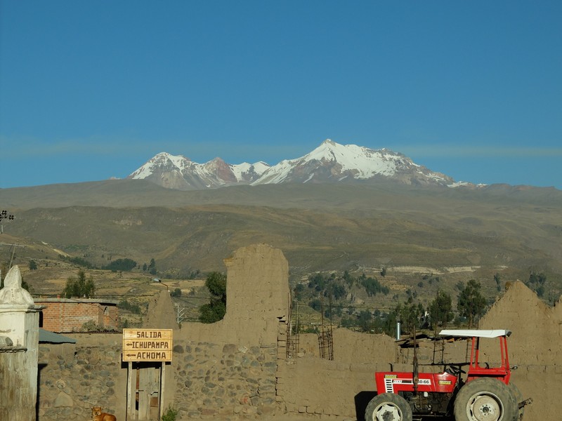 Snowy mountains on the way to Colca Canyon