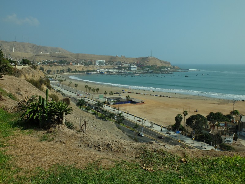 The Beach, Lima