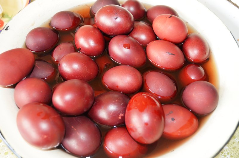 Red Eggs 