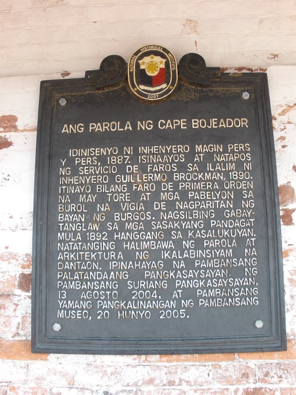 Lighthouse info in Tagalag (Philippine's national language)