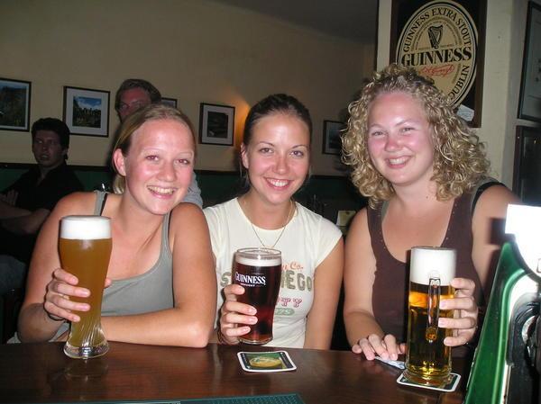 Having a pint with the Canadian girls!