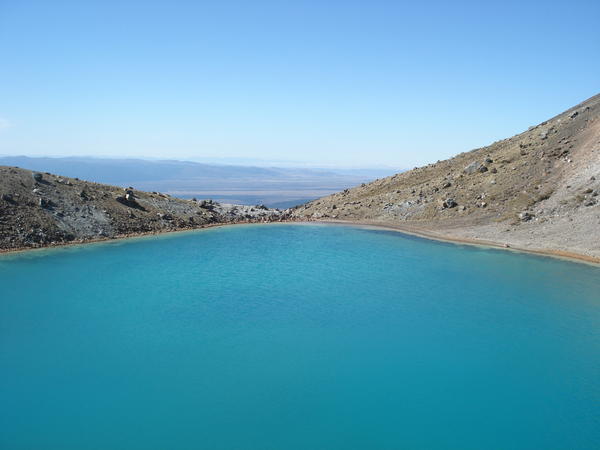 View of one of the Emerald Lakes - Tongariro Crossing