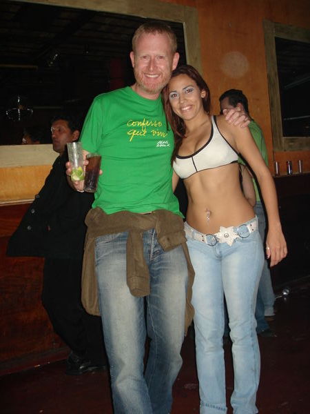 I meet a very nice samba dancer on my first night in Buenos Aires!