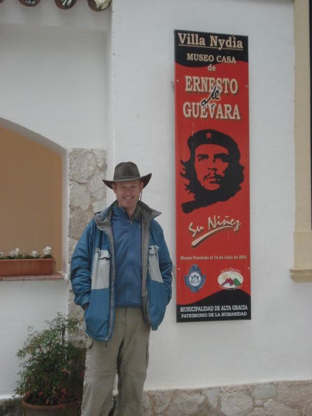 Outside the Che Guevara museum in Alta Gracia