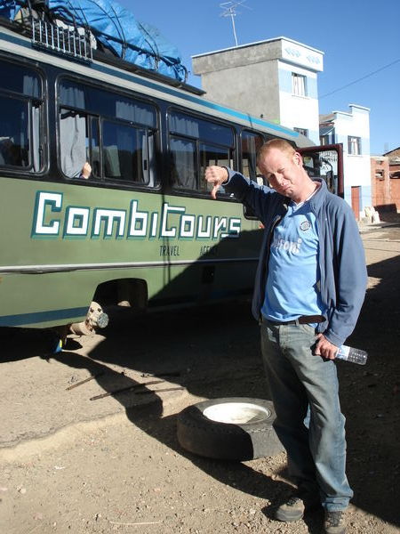 Bummer dude! Our bus gets a flat tyre on the way to La Paz