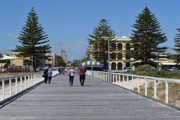 Largs Bay wharf with Hotel in background