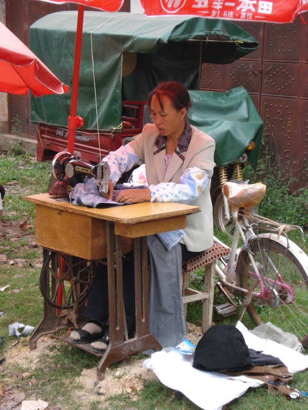Sewing Service, Market