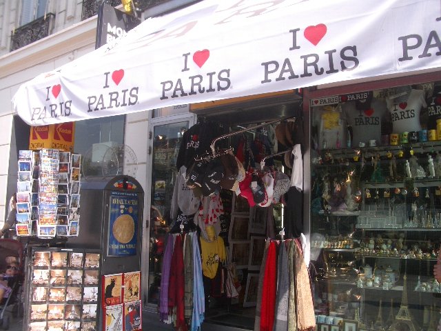 'I Love Paris' souvenir shop