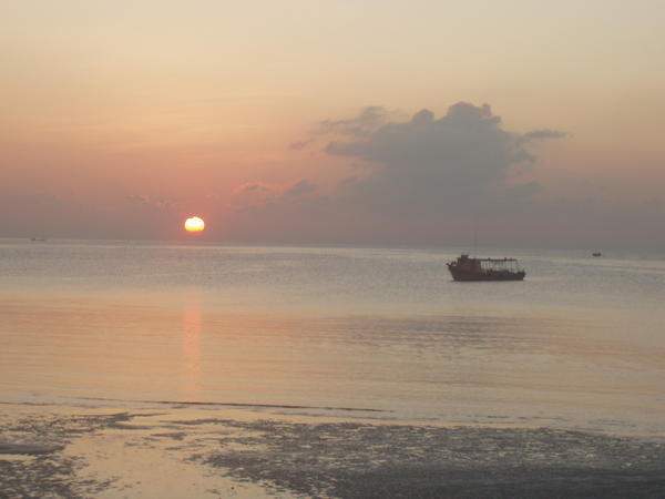 Sunset sur sairee beach