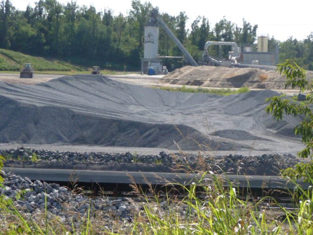 Gravel mining and shipping