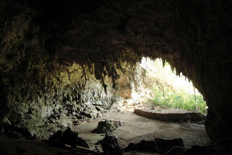 Hobbit cave