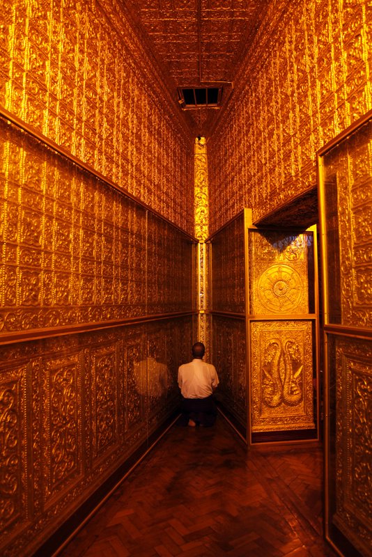Interior of Botahtaung temple, Yangon