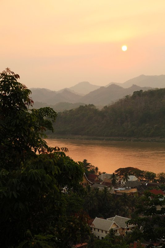 Sunset overlooking the Mekong river