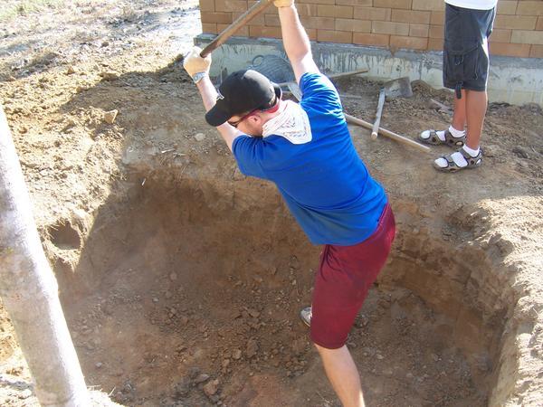 Steve digging his hole!