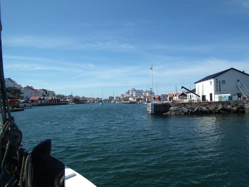 Åstol Harbour