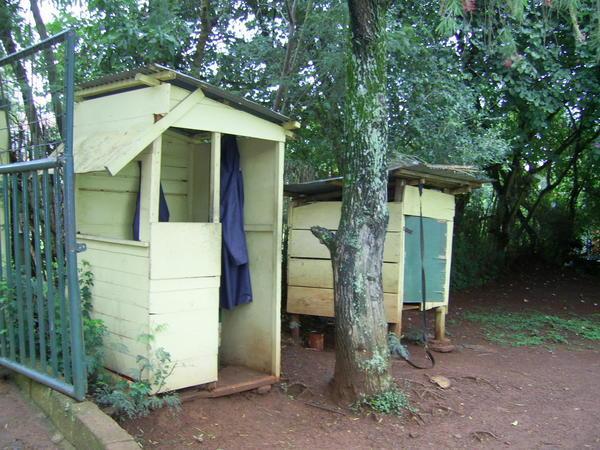 Security hut and dog kennel at hotel