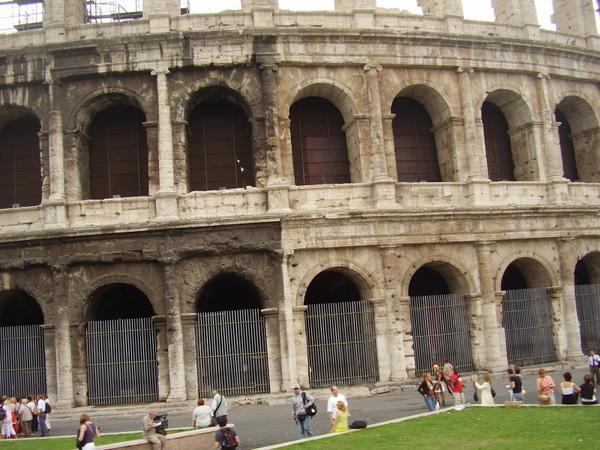 Clean Colosseum, Dirty Colosseum...