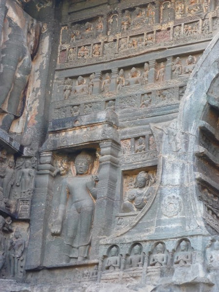 Ajanta - facade sculptee
